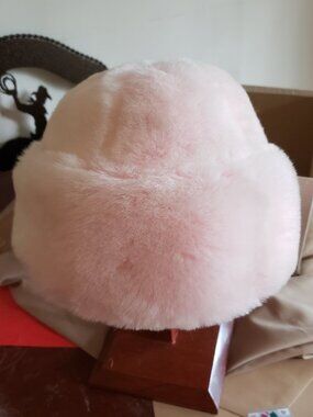 VINTAGE FAUX FUR HAT  PINK!!!! BARBIE ,MY FAIR LADY !!!!